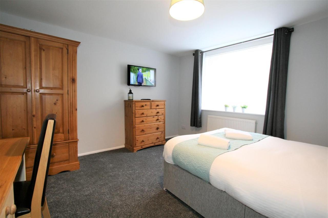 Central Serviced Apartments By Roomsbooked Cheltenham Kültér fotó