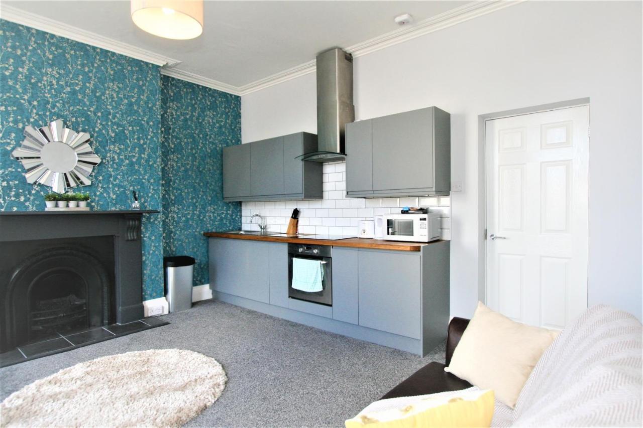 Central Serviced Apartments By Roomsbooked Cheltenham Kültér fotó